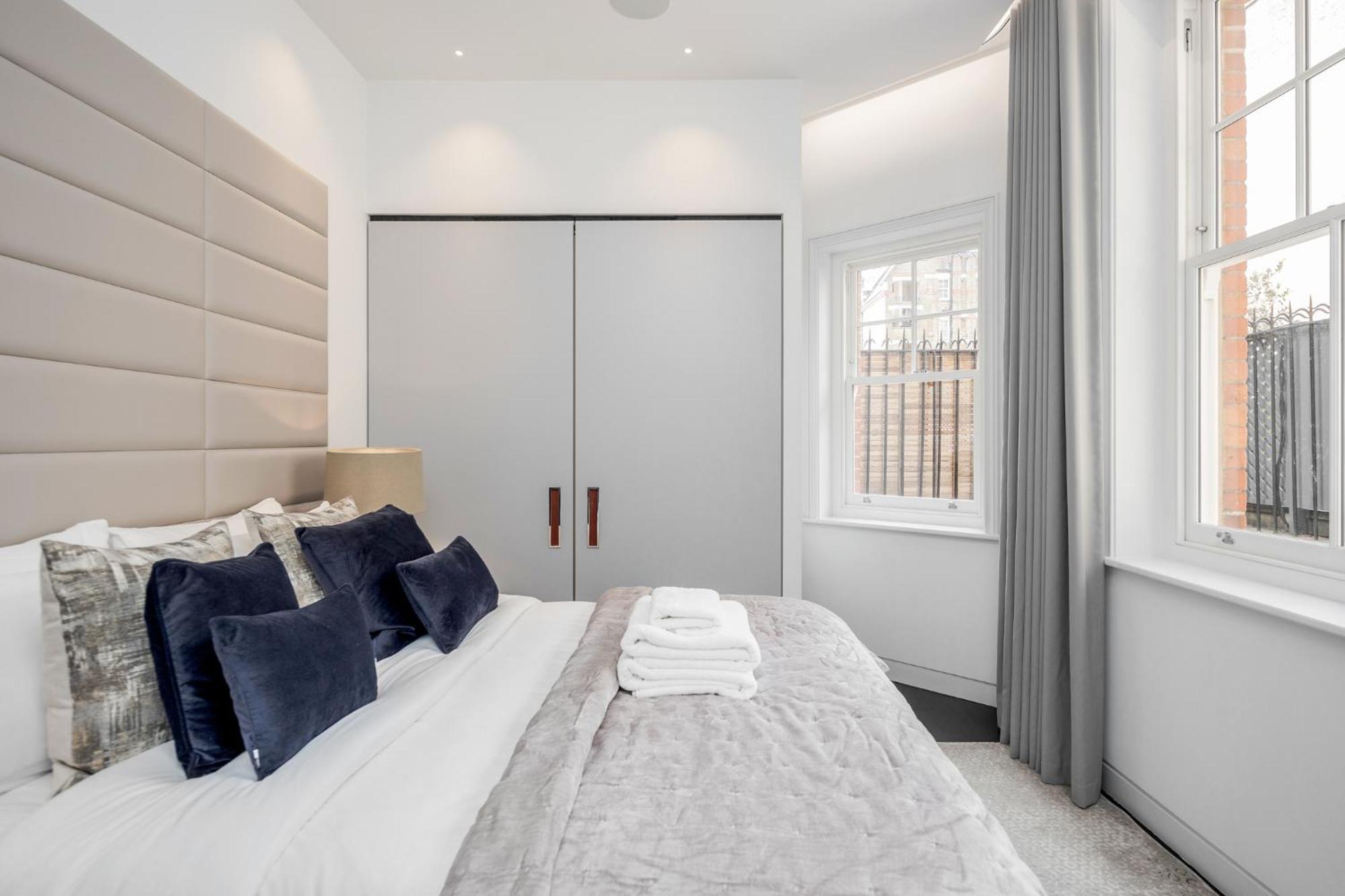 The Mayfair Residence Londra Exterior foto